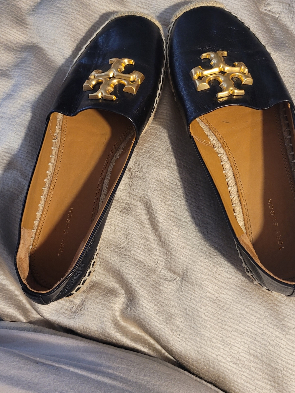 Tory Burch Black Leather Espadrille Flats with Gold Logo - Picture 4 of 13